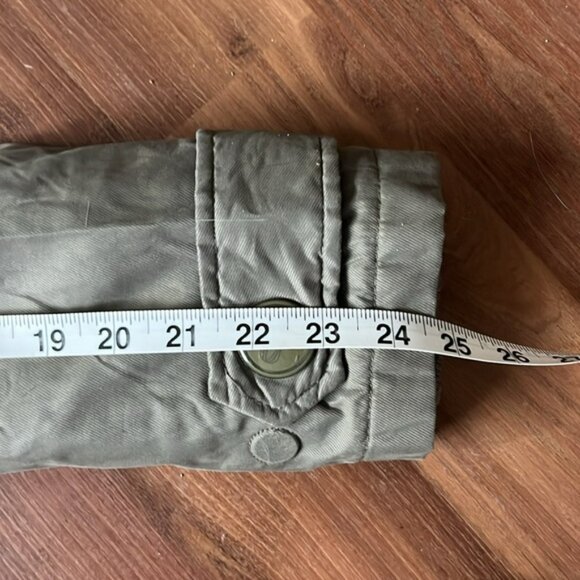 Green Parka by TNA Size M Woman’s Tan Faux Fur Lining and 4 Pockets *no hood fur - Picture 9 of 12